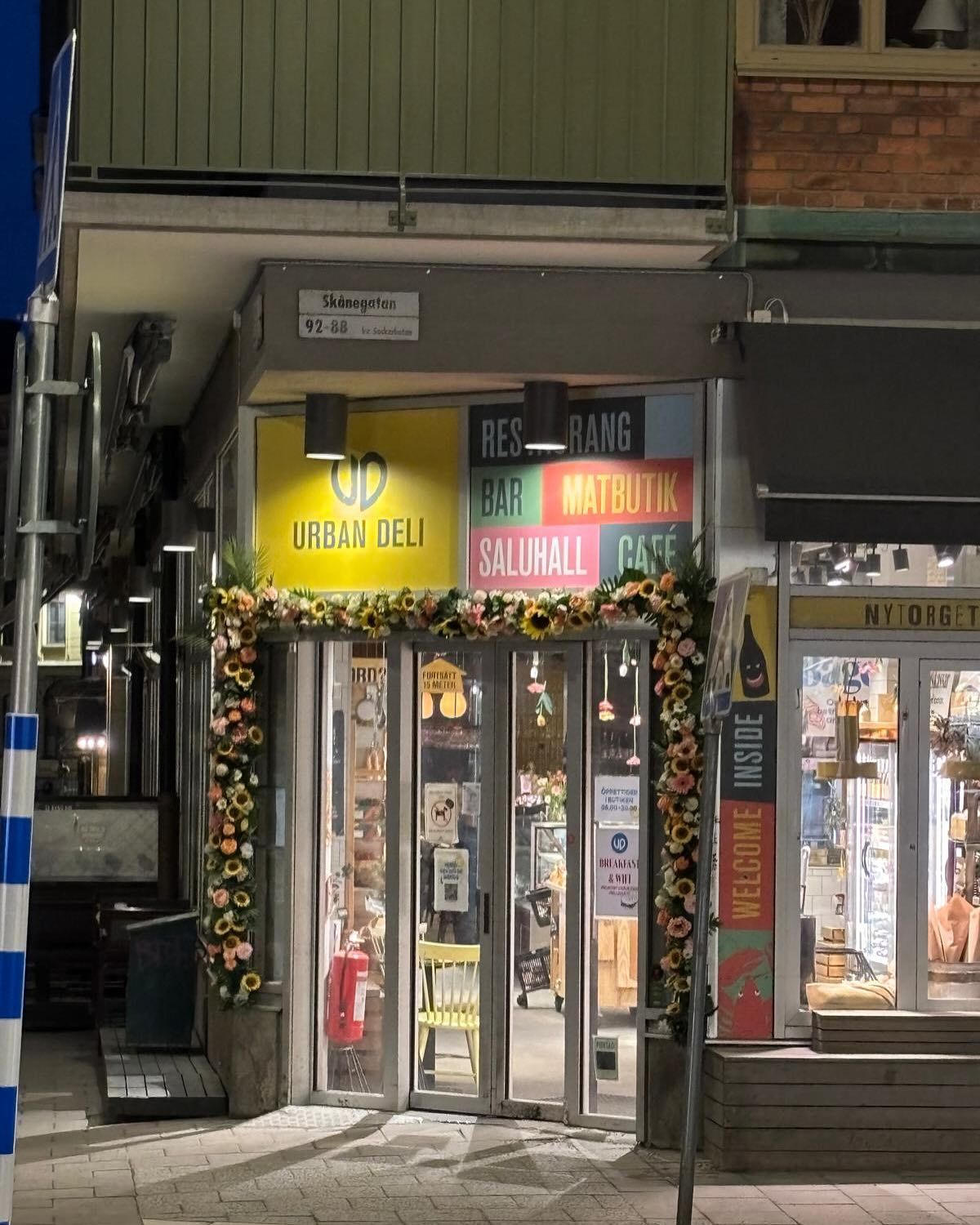 Urban Deli interior 3